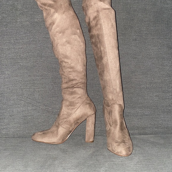 Steve Madden Over the Knee Heeled Boots - Picture 5 of 10